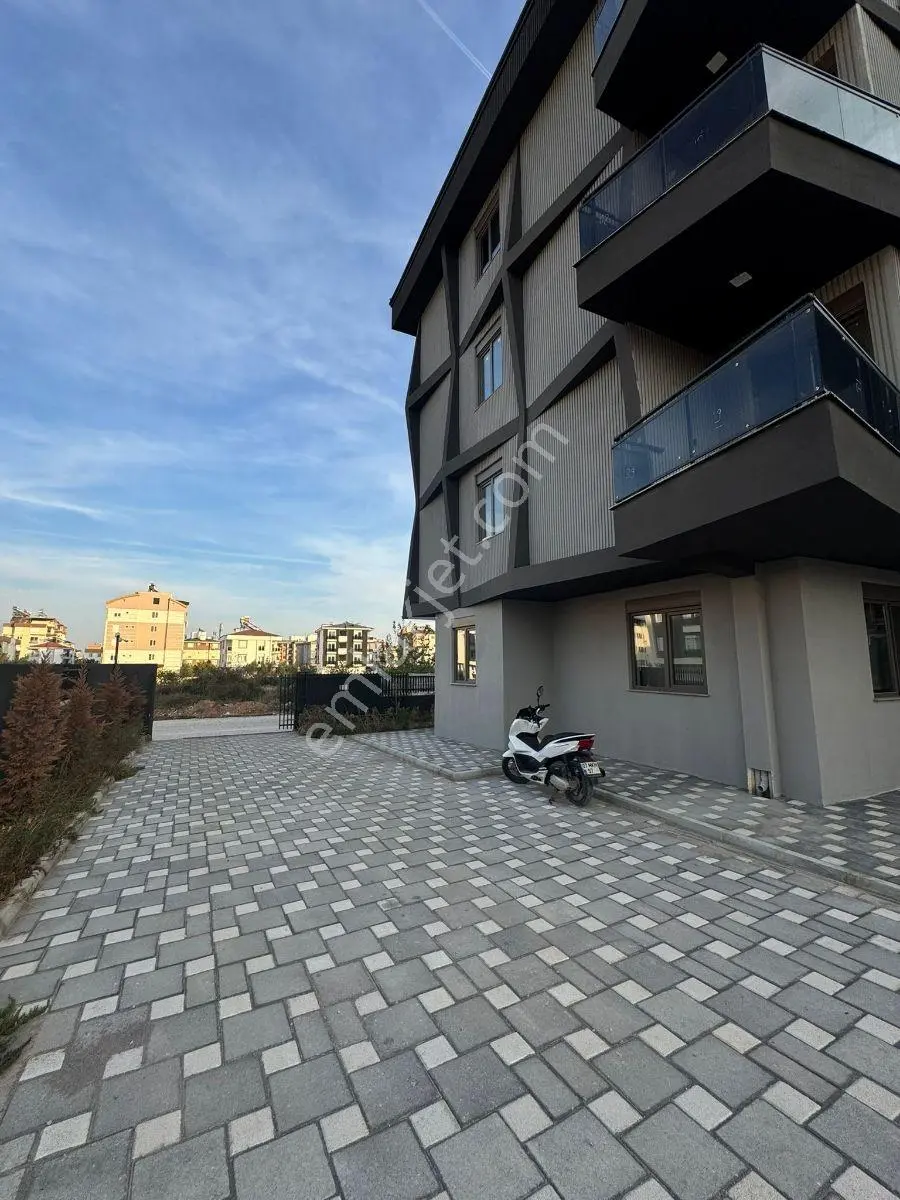Şelale Mah Havuzlu Site İçerisinde 1+1 Satılık Daire - Görsel 2