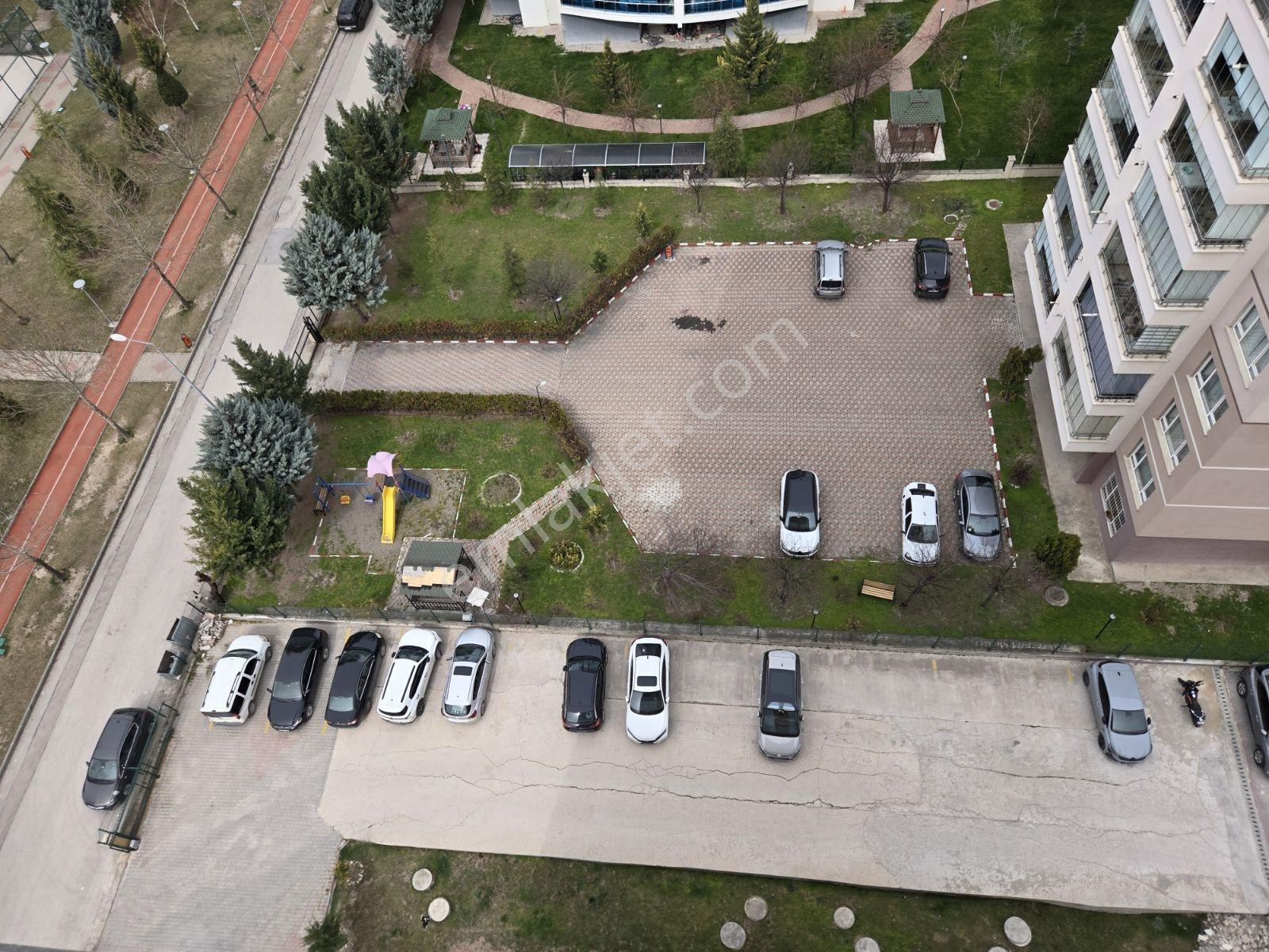 Ahimesut Mah. Site İçerisin'de// Asansörlü// Yüksek Kredili - Görsel 18