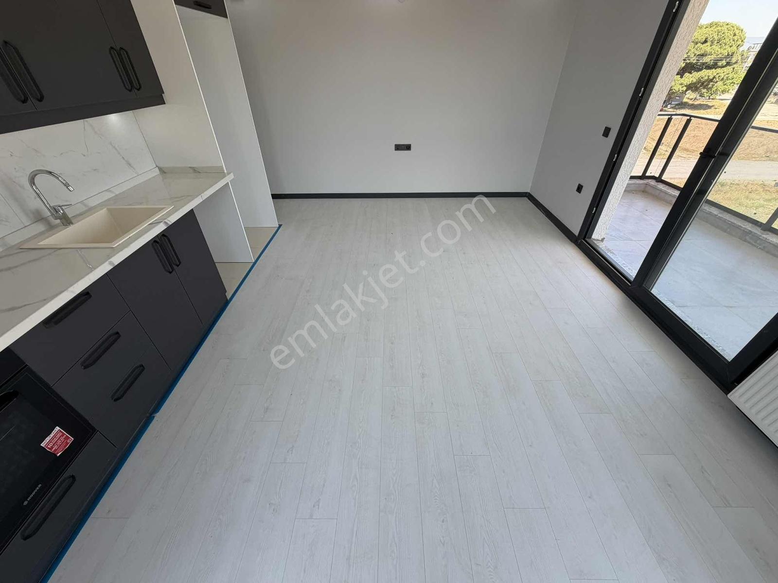 Onmax Bahçelievle'de Satılık Sıfır 1+1 70 M2 Doğalgazlı Daire - Görsel 6