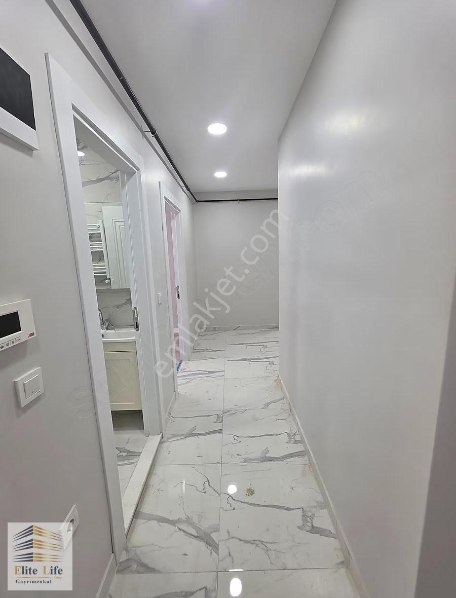 Çekmeköy Merkez Mh.kapalı Otoparklı Butik Site 3+1 Ara Kat Daire - Görsel 3