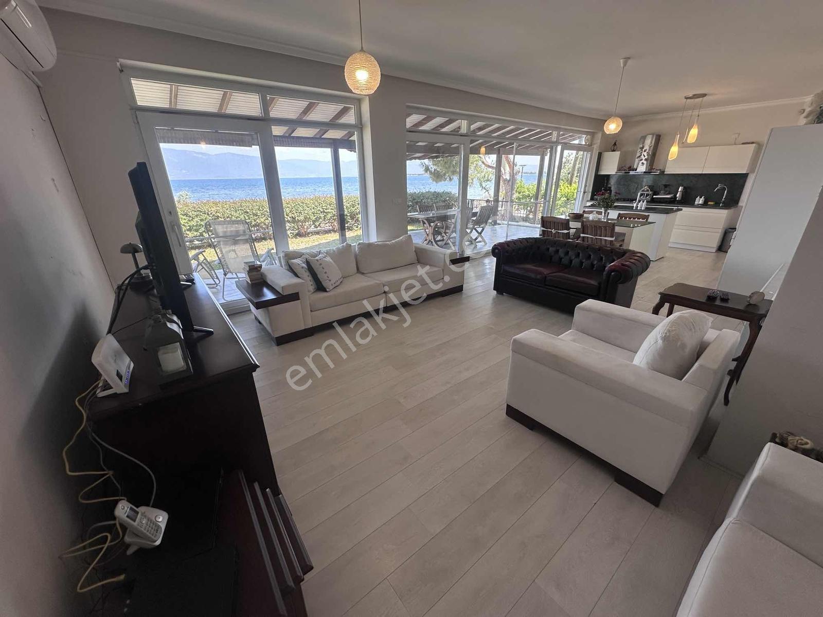 Onmax Burhaniye İskele Denize Sıfır Eşsız Konumda Satılık Villa - Görsel 15
