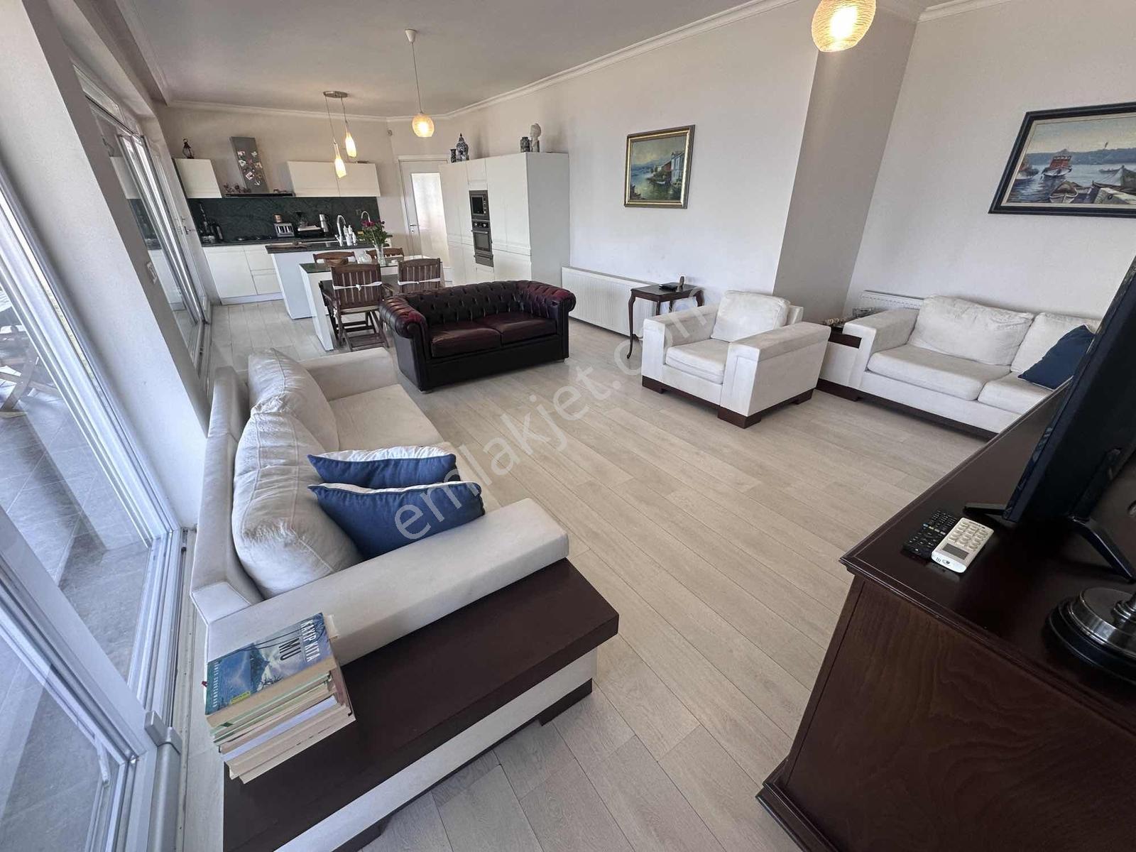 Onmax Burhaniye İskele Denize Sıfır Eşsız Konumda Satılık Villa - Görsel 14
