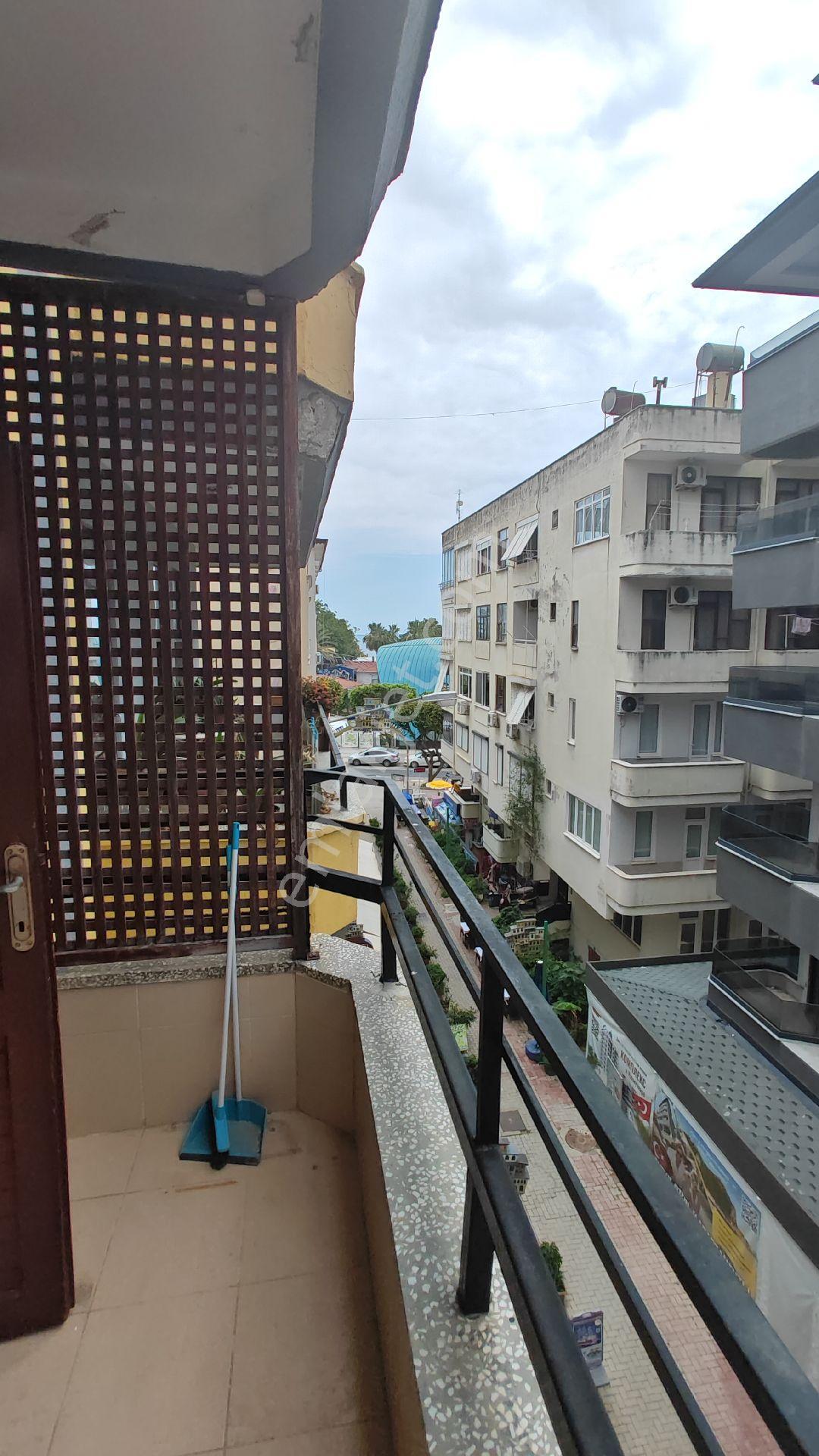 Alanya Damlataş Kleopatra’da, Denize 5 Metre Mesafede 2+1 Kiralık Daire - Görsel 9