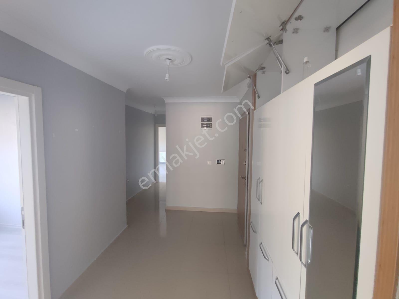 Edremit Kadıköy'de Site İçerisinde Kiralık Daire - Görsel 4