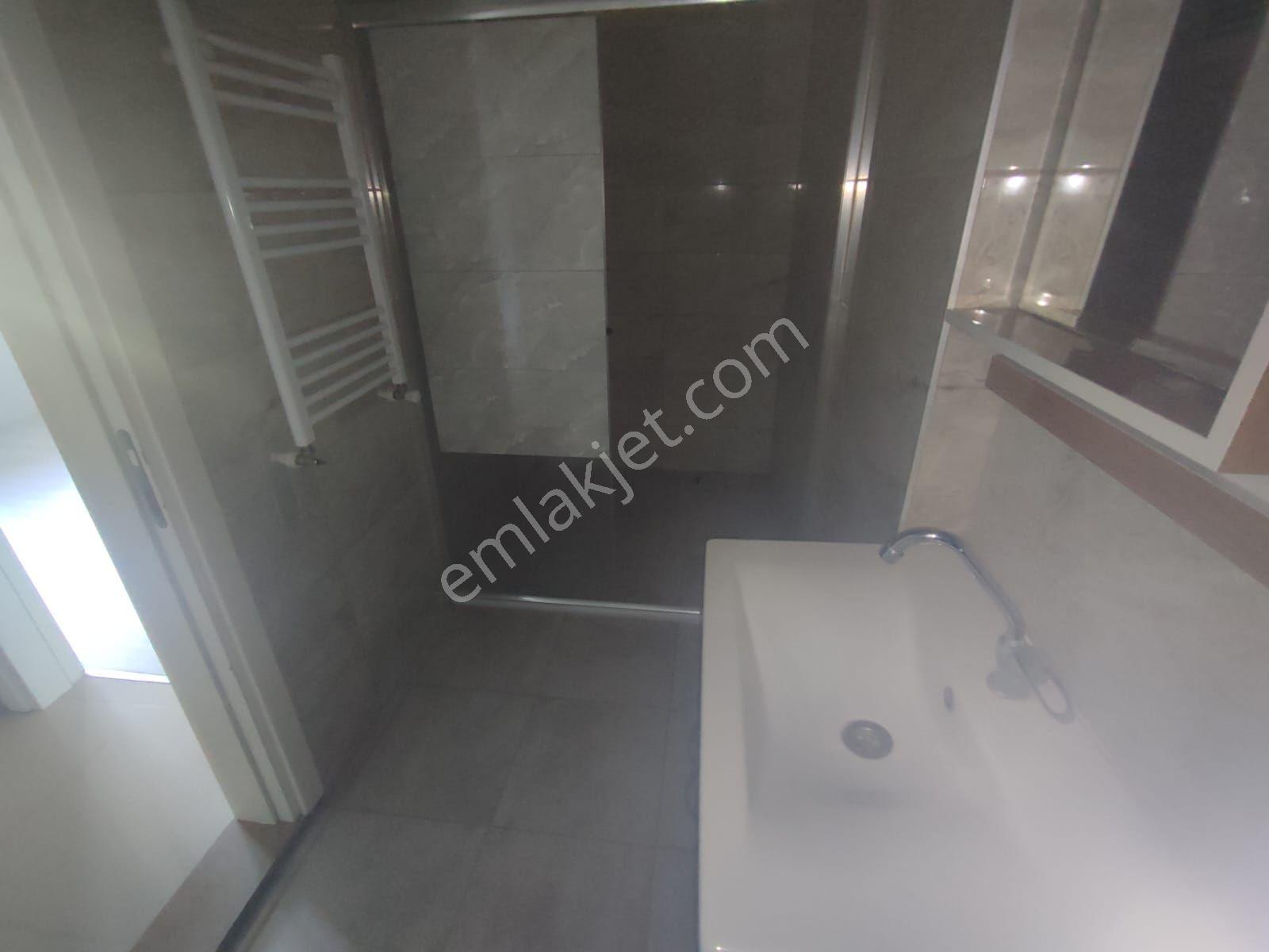 Edremit Kadıköy'de Site İçerisinde Kiralık Daire - Görsel 22