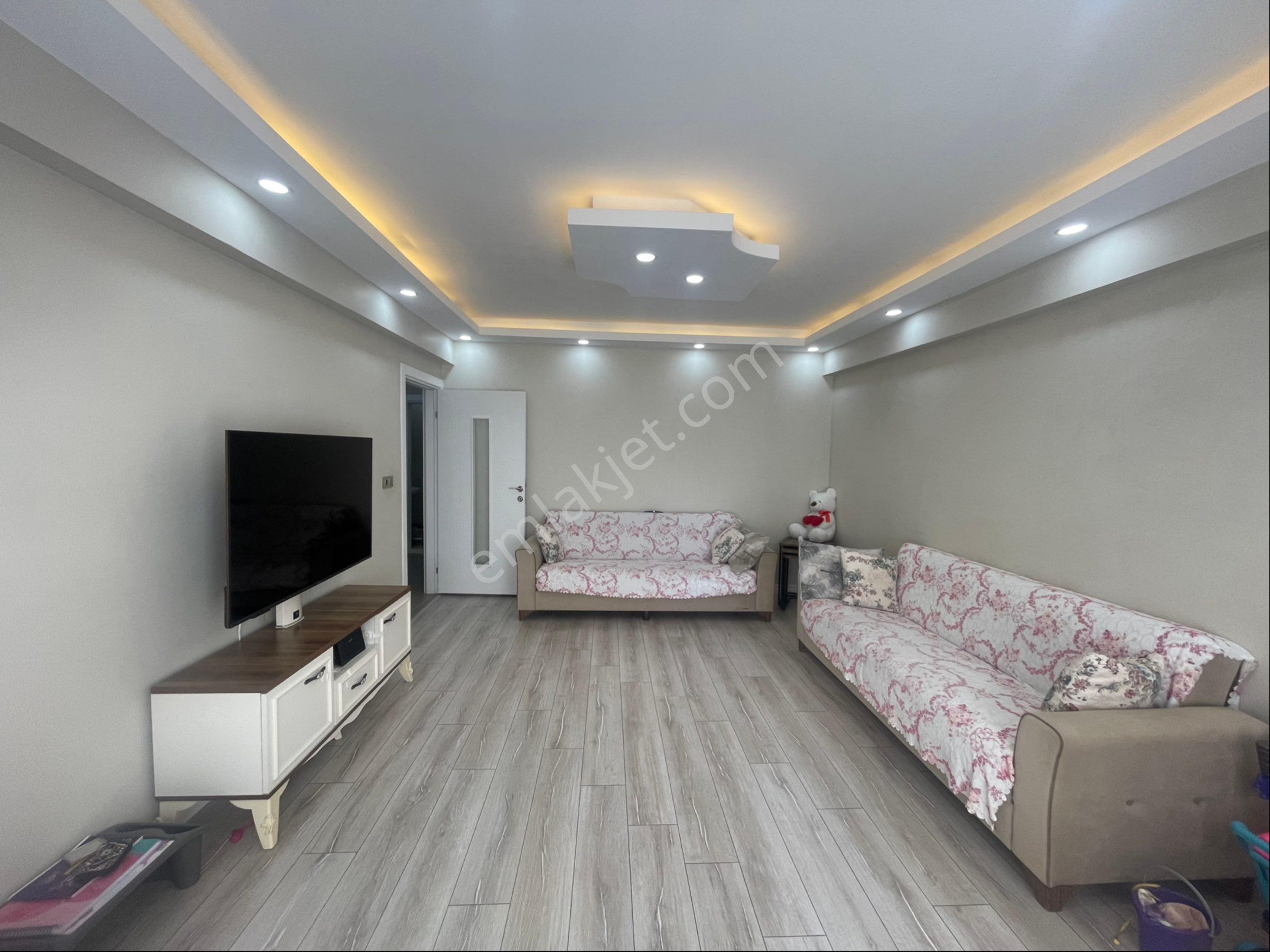 Kapaklı 19 Mayıs Mahallesinde Kiralık 2+1 Daire - Görsel 2