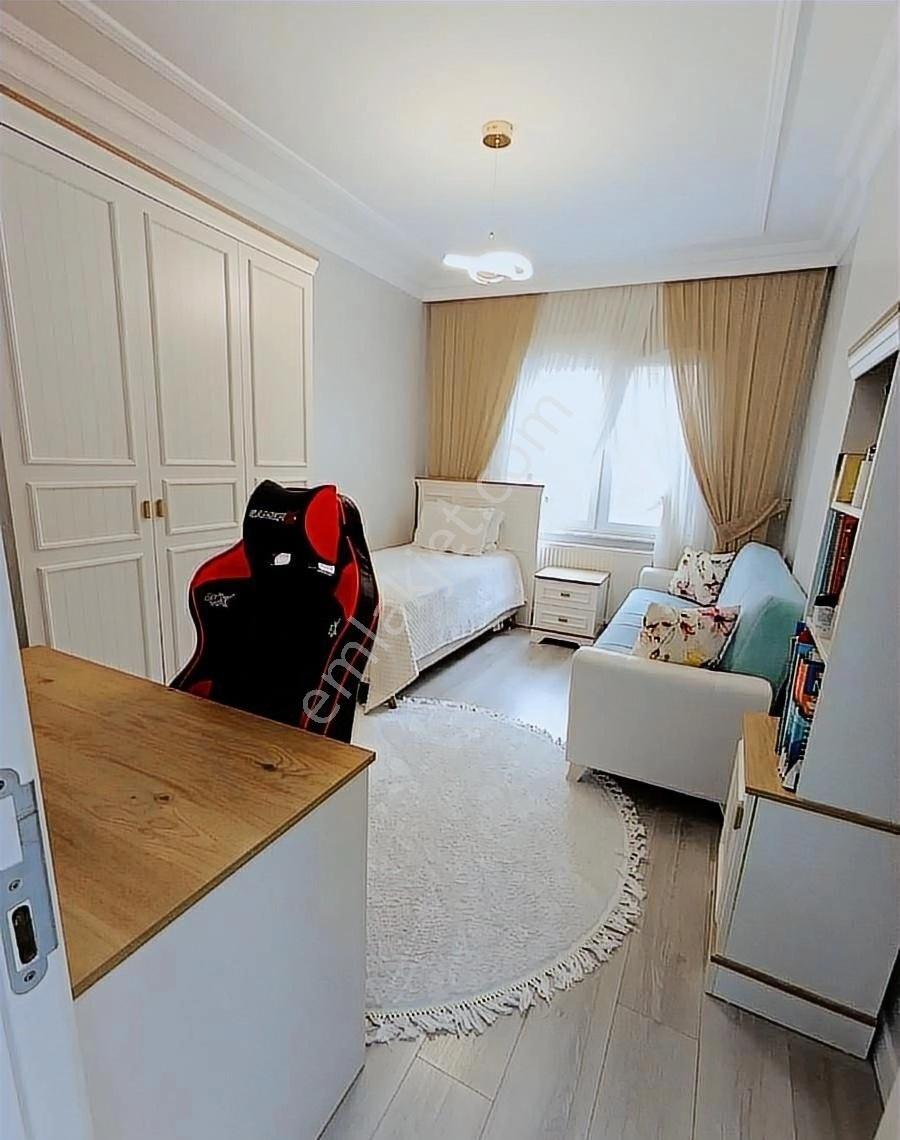 Esenyurt Barbaros Da 3+1 Daire 150 M2 Site De 22 Yıllık - Görsel 14