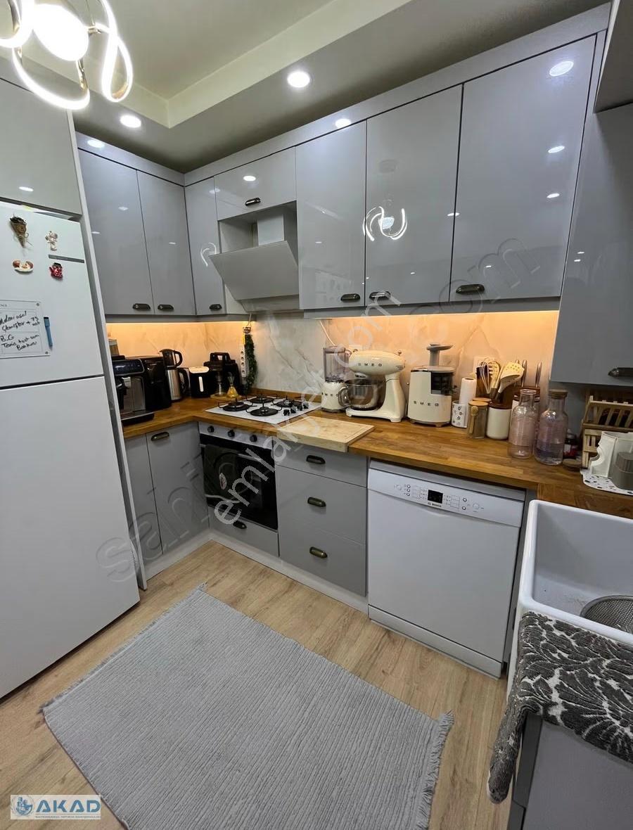 Güzelyalı'da Park Cepheli 3+1 Full Tadilatlı - Görsel 10