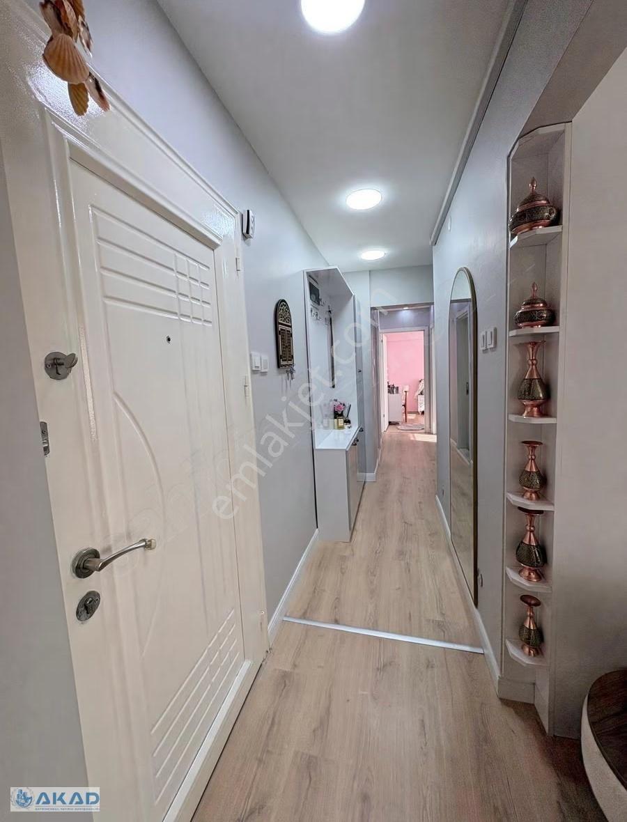 Güzelyalı'da Park Cepheli 3+1 Full Tadilatlı - Görsel 9