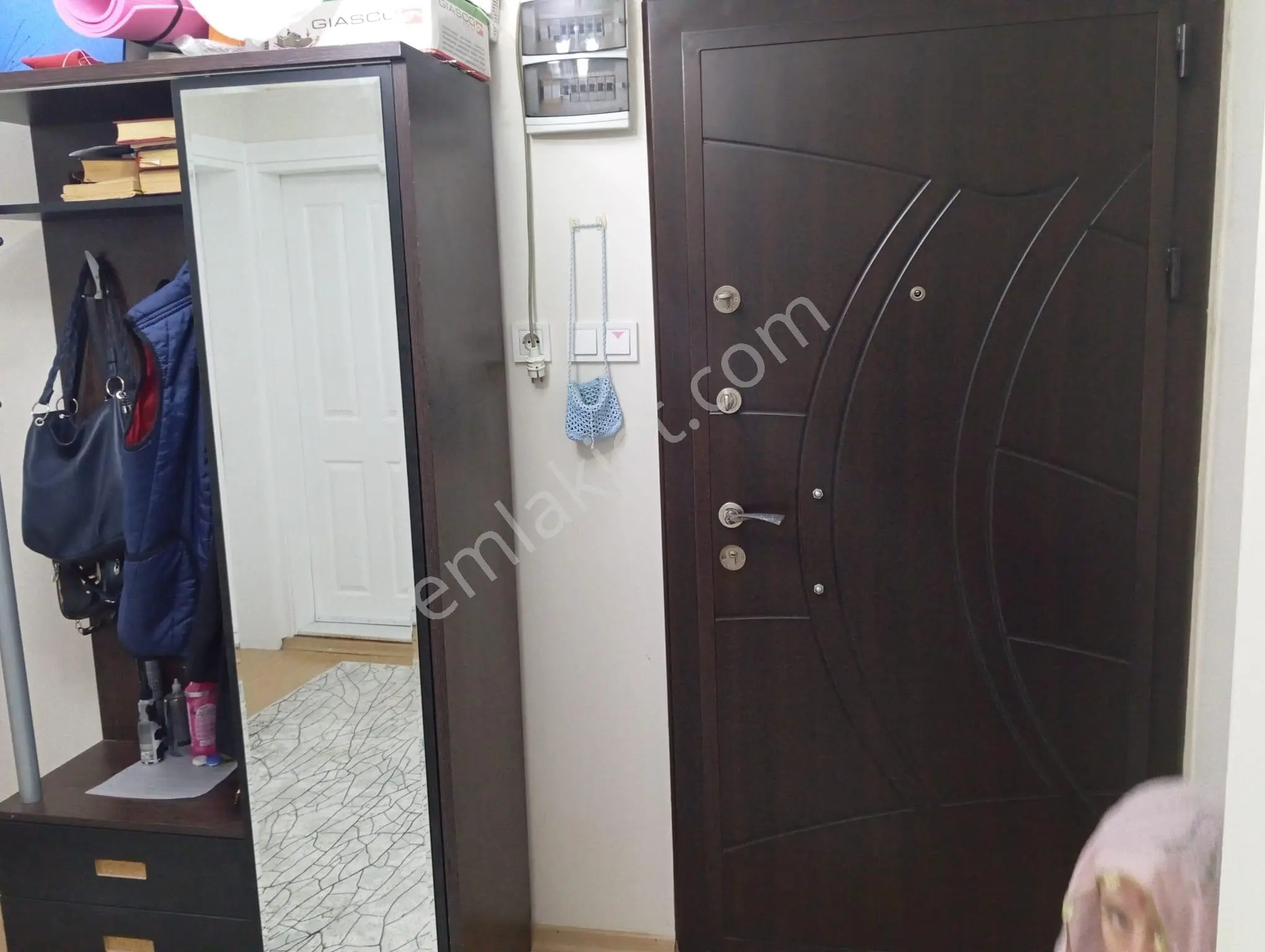 Bozyaka Da Çalıkuşu Mah 3 Katlı Bina Komple Çatı %80 Kapalı - Görsel 2