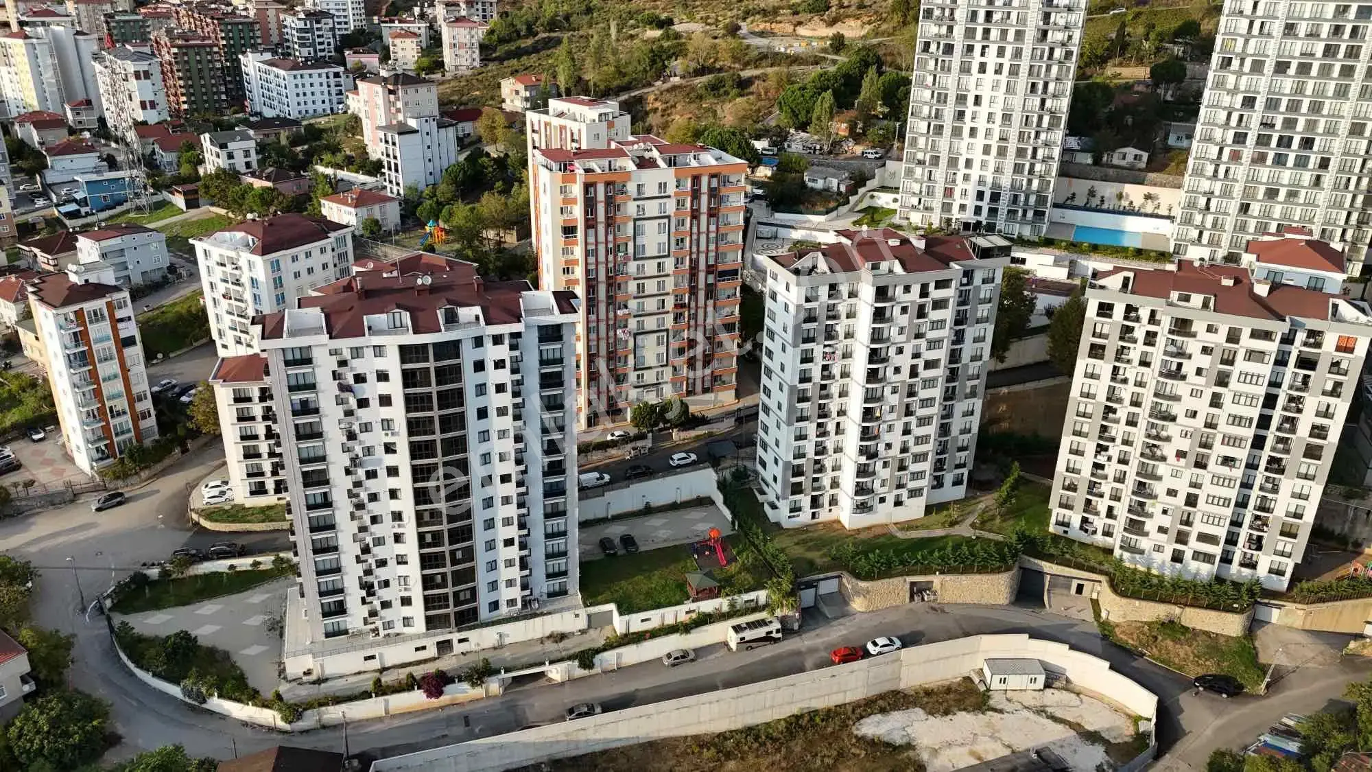 Sahibinden Teras Evleri'nde Deniz Manzaralı Metro Yakını 2+1