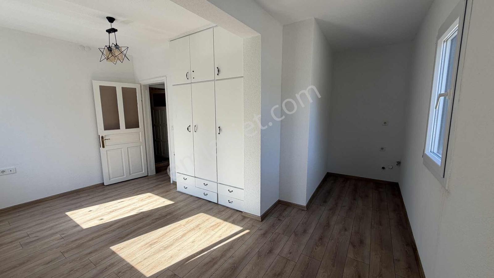 Torbada Renovasyonlu Dubleks Deniz Manzaralı Daire - Görsel 4