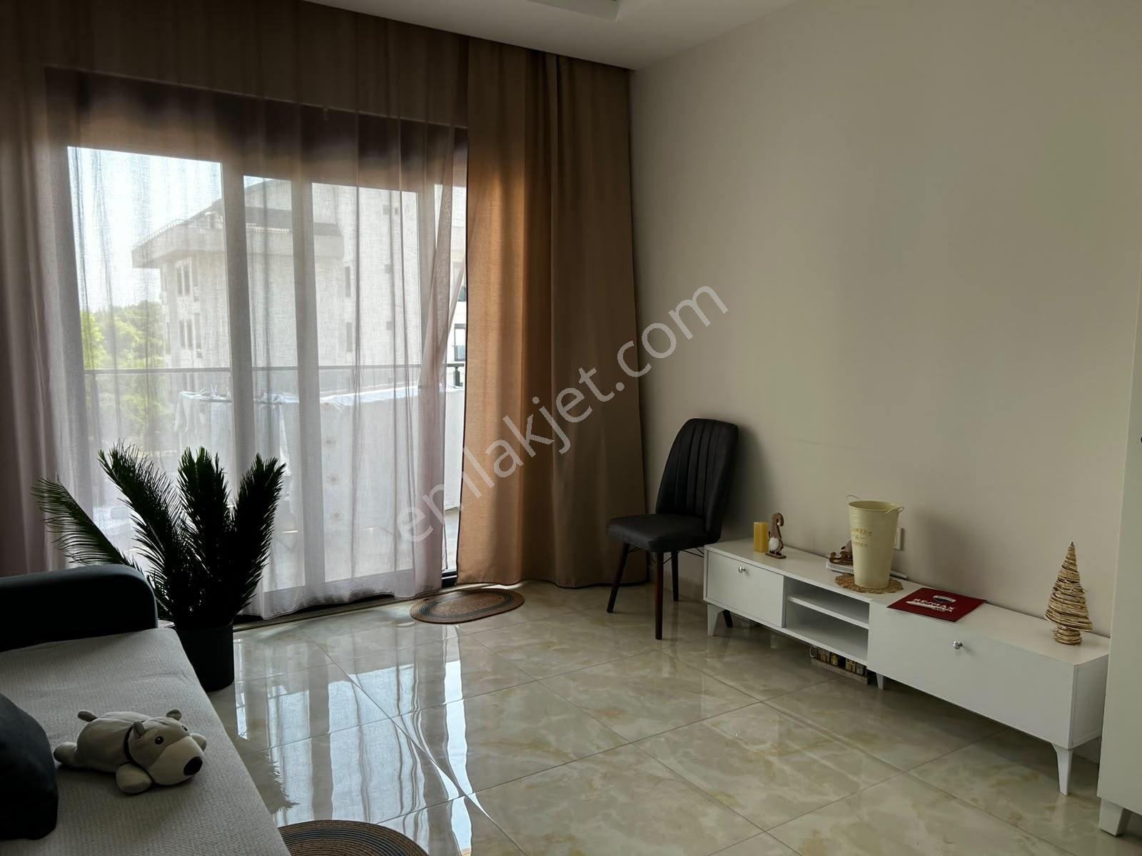Oba Rönesans Sitesinde 1+1 Full Eşyalı Kiralık Daire - Görsel 4