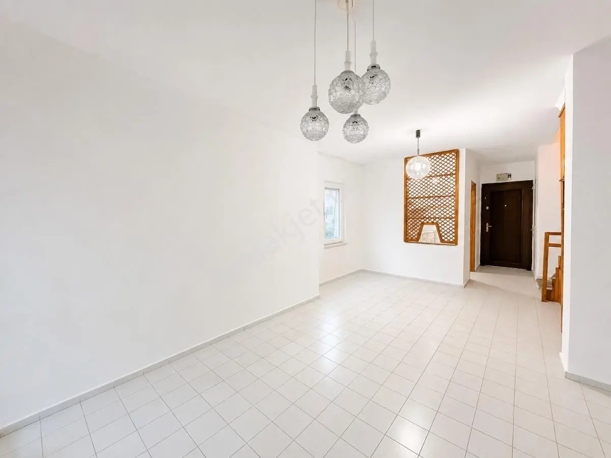 Altınoluk Turmak Sitesi’nde Plaja Yürüme Mesafesinde Satılık 2+1 - Görsel 20