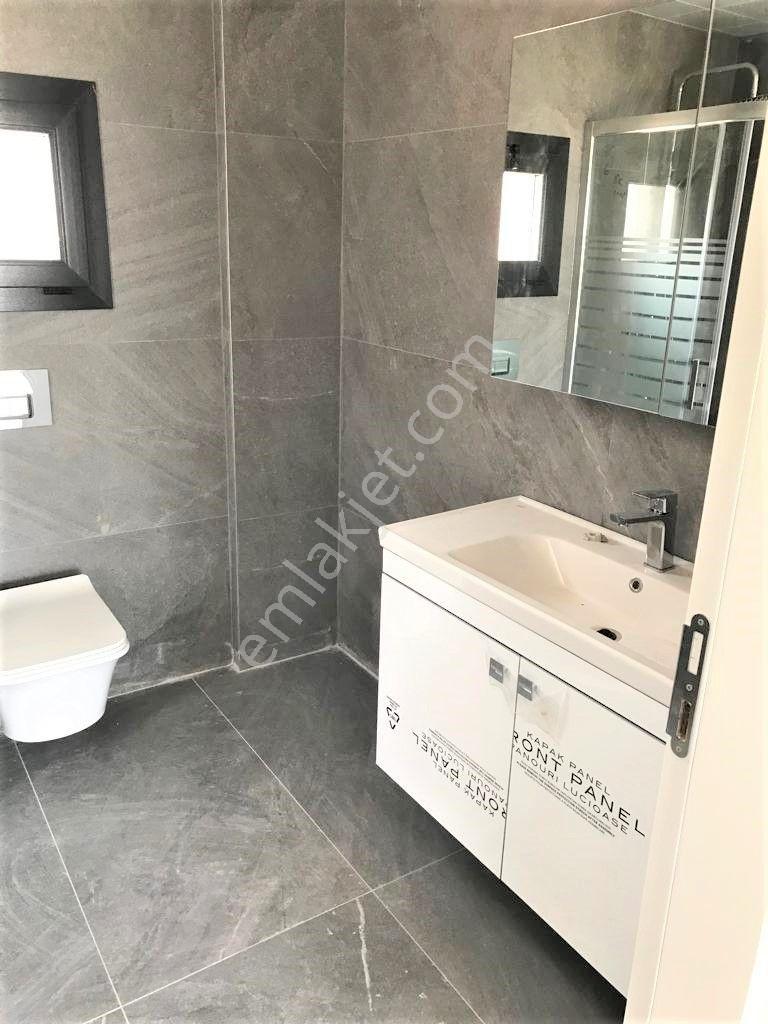 Urla İçmelerde Deniz Manzaralı Lux Yapılı Müstakil Villa - Görsel 17
