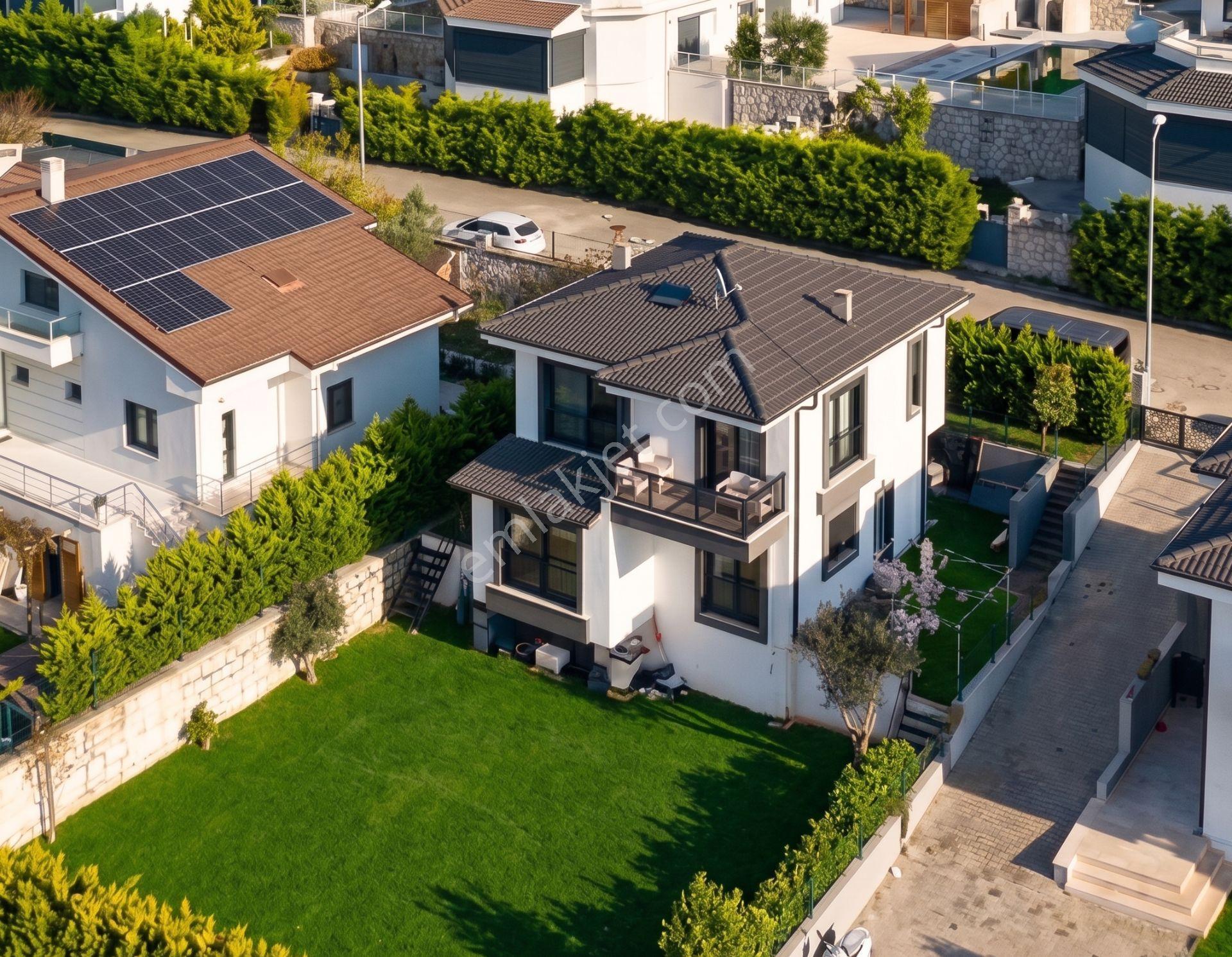 Urla İçmelerde Deniz Manzaralı Lux Yapılı Müstakil Villa - Görsel 3