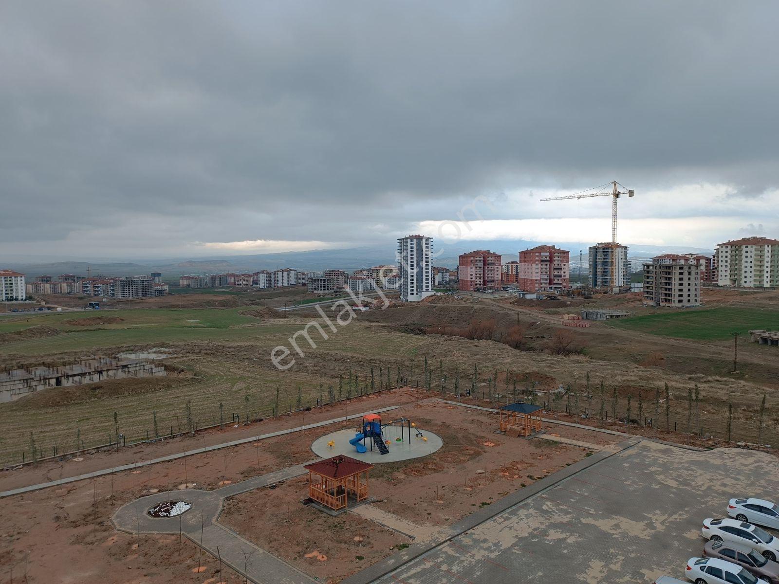 Bulvara Cephe Geniş Ve Kullanışlı 3+1 - Görsel 17