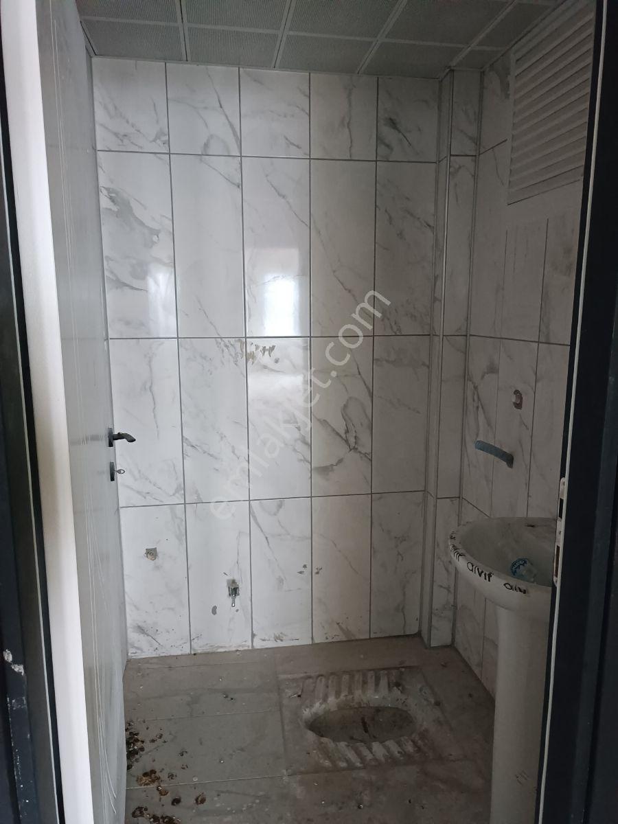 Bulvara Cephe Geniş Ve Kullanışlı 3+1 - Görsel 29