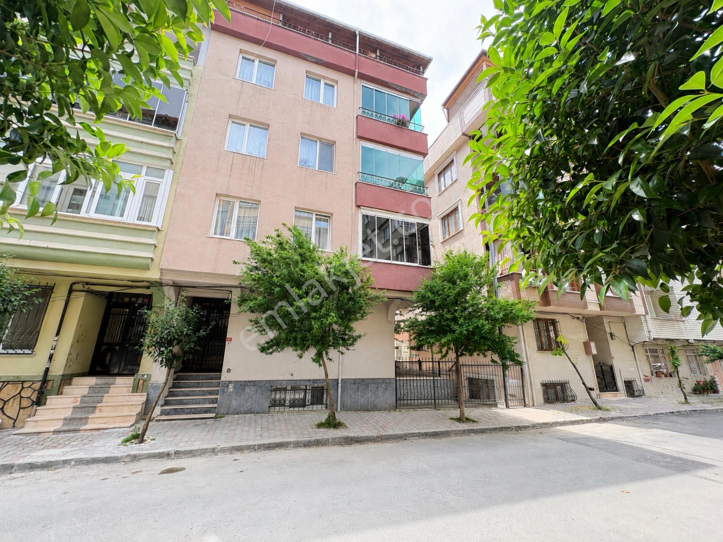 Mollateam Bayrampaşa Yıldırım Mah Satılık 2+1 Bahçeli Daire - Görsel 3