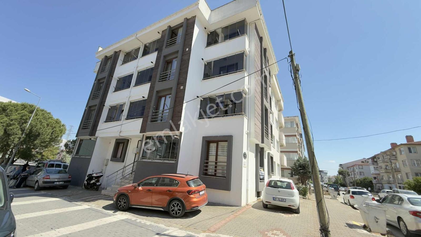 B.evler Lisesinin Hemen Yanında Satılık 2+1 Açık Mutfak Daire - Görsel 33