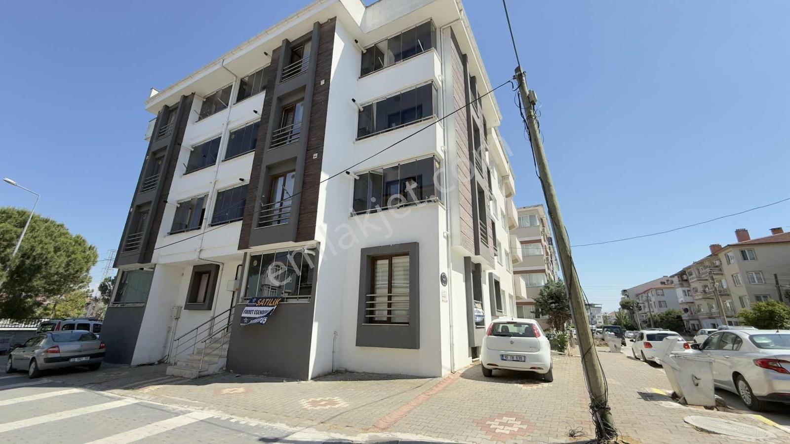 B.evler Lisesinin Hemen Yanında Satılık 2+1 Açık Mutfak Daire - Görsel 28