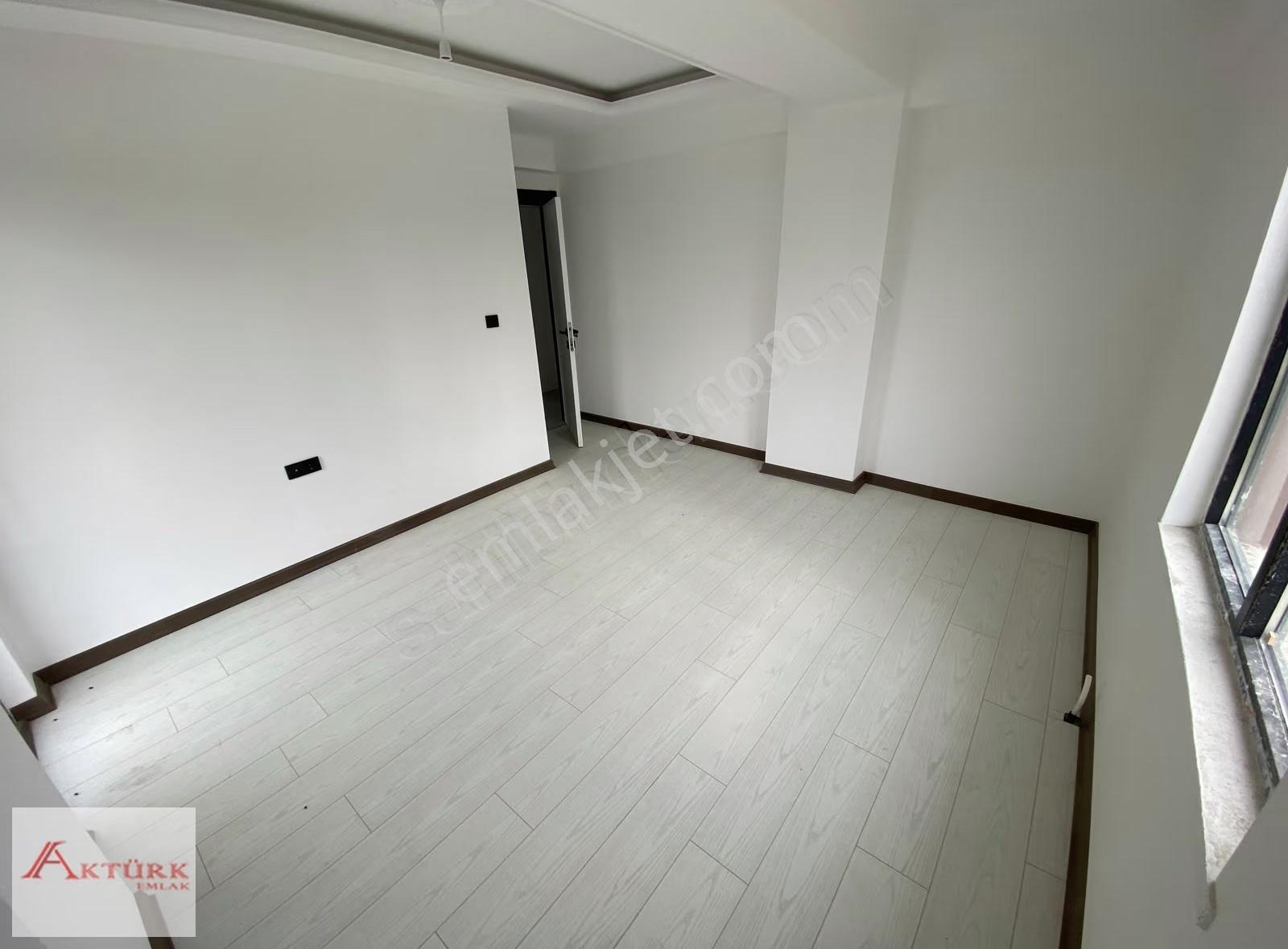 //aktürk Emlak\\|cadde Üstü | Çift Balkon Ön Cephe Ara Kat Daire - Görsel 10