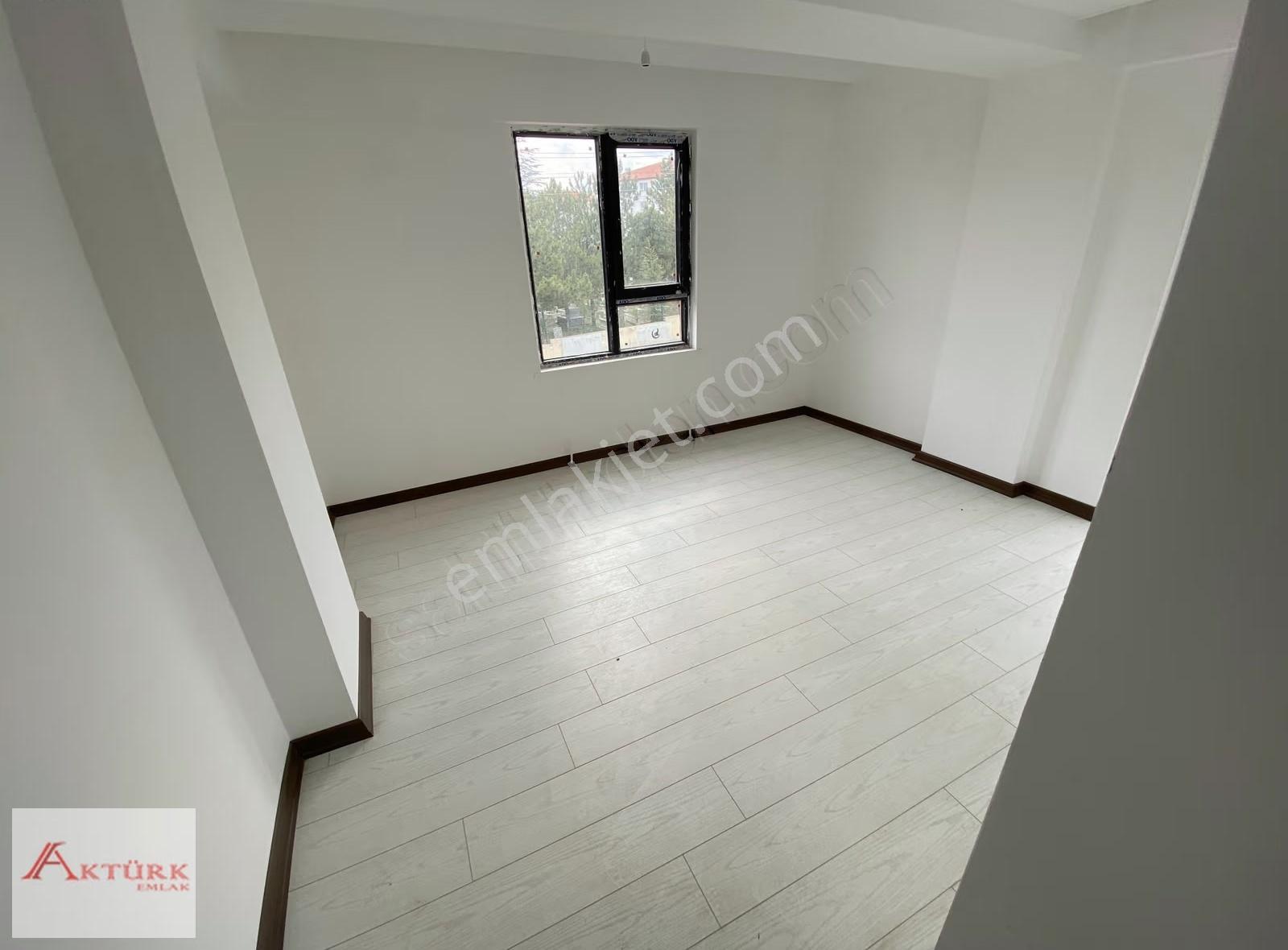 //aktürk Emlak\\|cadde Üstü | Çift Balkon Ön Cephe Ara Kat Daire - Görsel 5