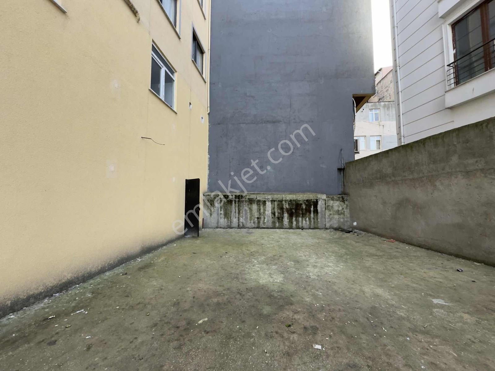 Çağlayan Vatan Caddesi'nde Cadde Üzeri Kiralık 355m² Dükkan - Görsel 37