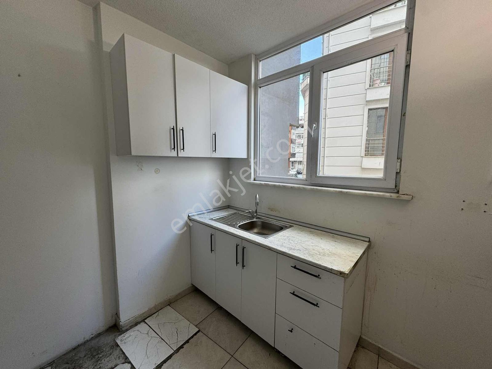 Çağlayan Vatan Caddesi'nde Cadde Üzeri Kiralık 355m² Dükkan - Görsel 30