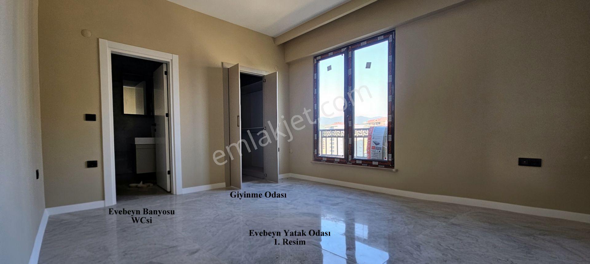 Karşıyakada Sıfır Süper Manzaralı Geniş Ferah 165 M2 Daire - Görsel 14