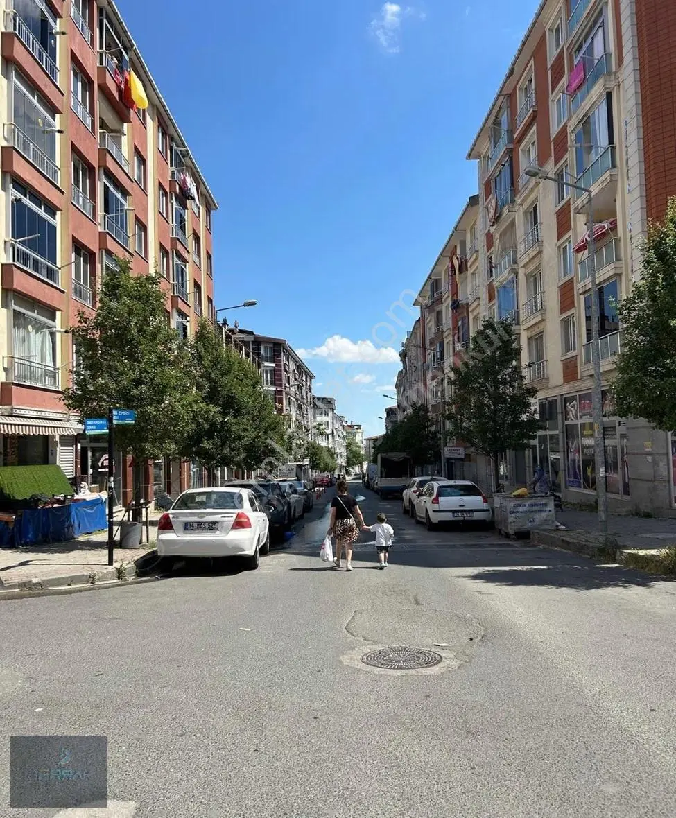 Reşadiye Mah. Cadde Üstü Satılık 2+1 Daire