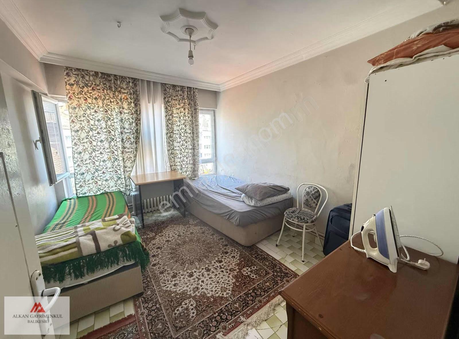 Çarşının Merkezinde Yatırımlık Hazır Kiracılı 3+1 Daire