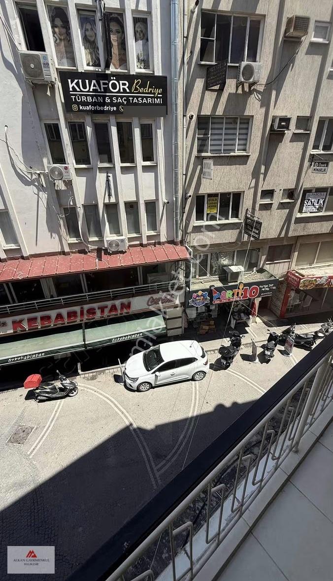 Anafartalar Caddesi Çarşı Merkezde 130 M2 3+1 Ara Kat Daire - Görsel 24