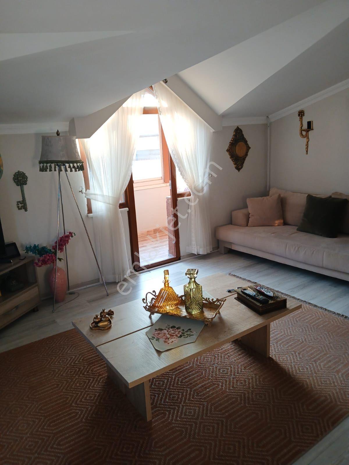 Bahçelievlerde Masrafsız Catıkat 3+1 150m² Daire - Görsel 9