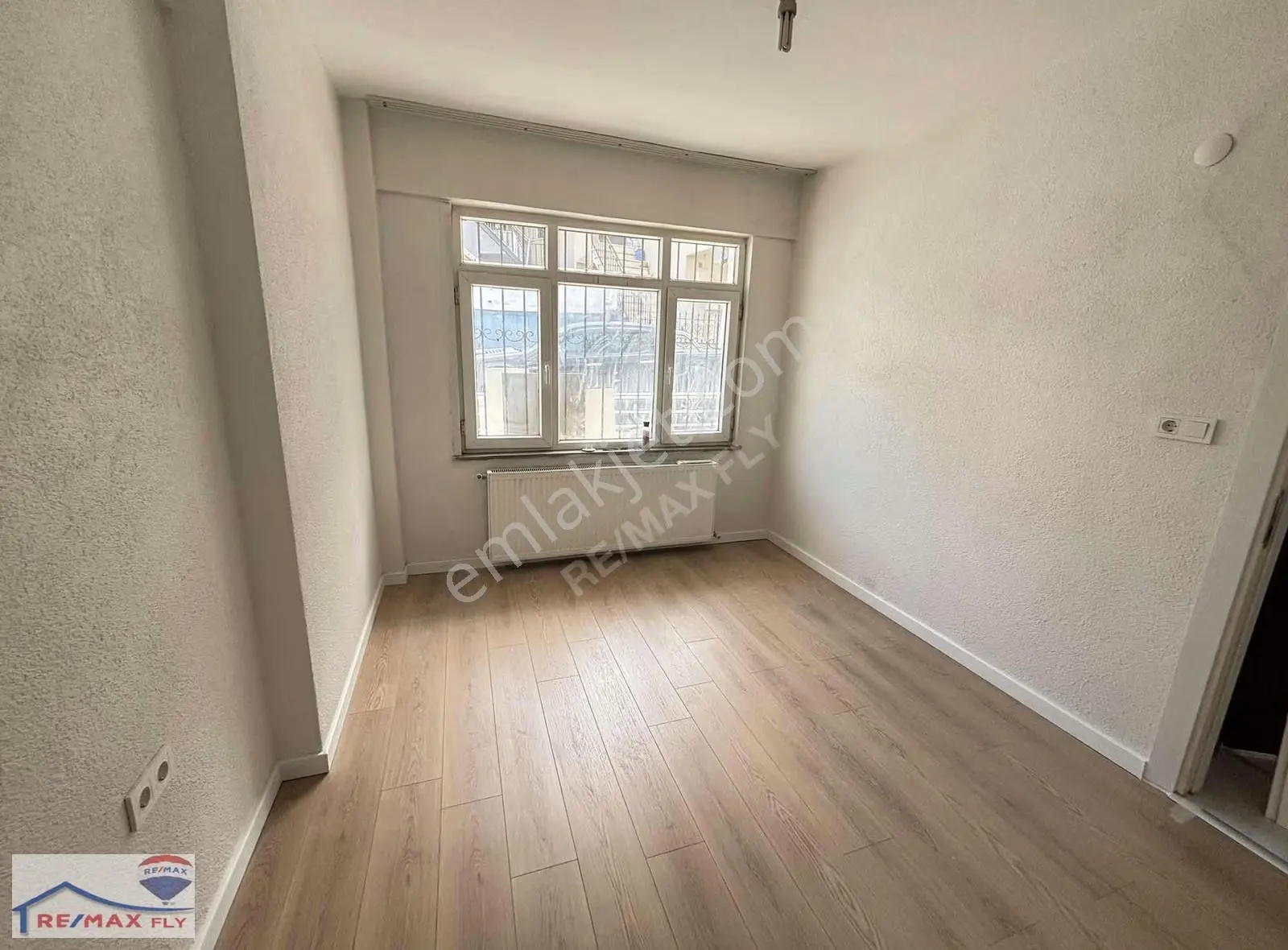 Tarabya Arabayolu Caddesinde Yenilenmiş 2+1 - Görsel 3