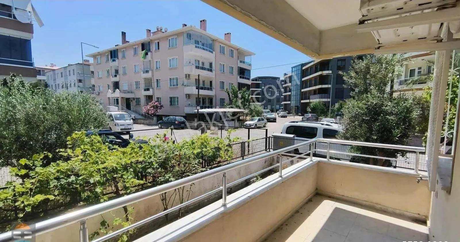 Sarımsaklıda Orman Manzaralı Bahçe Kullanımlı 3+1 Satılık Daire