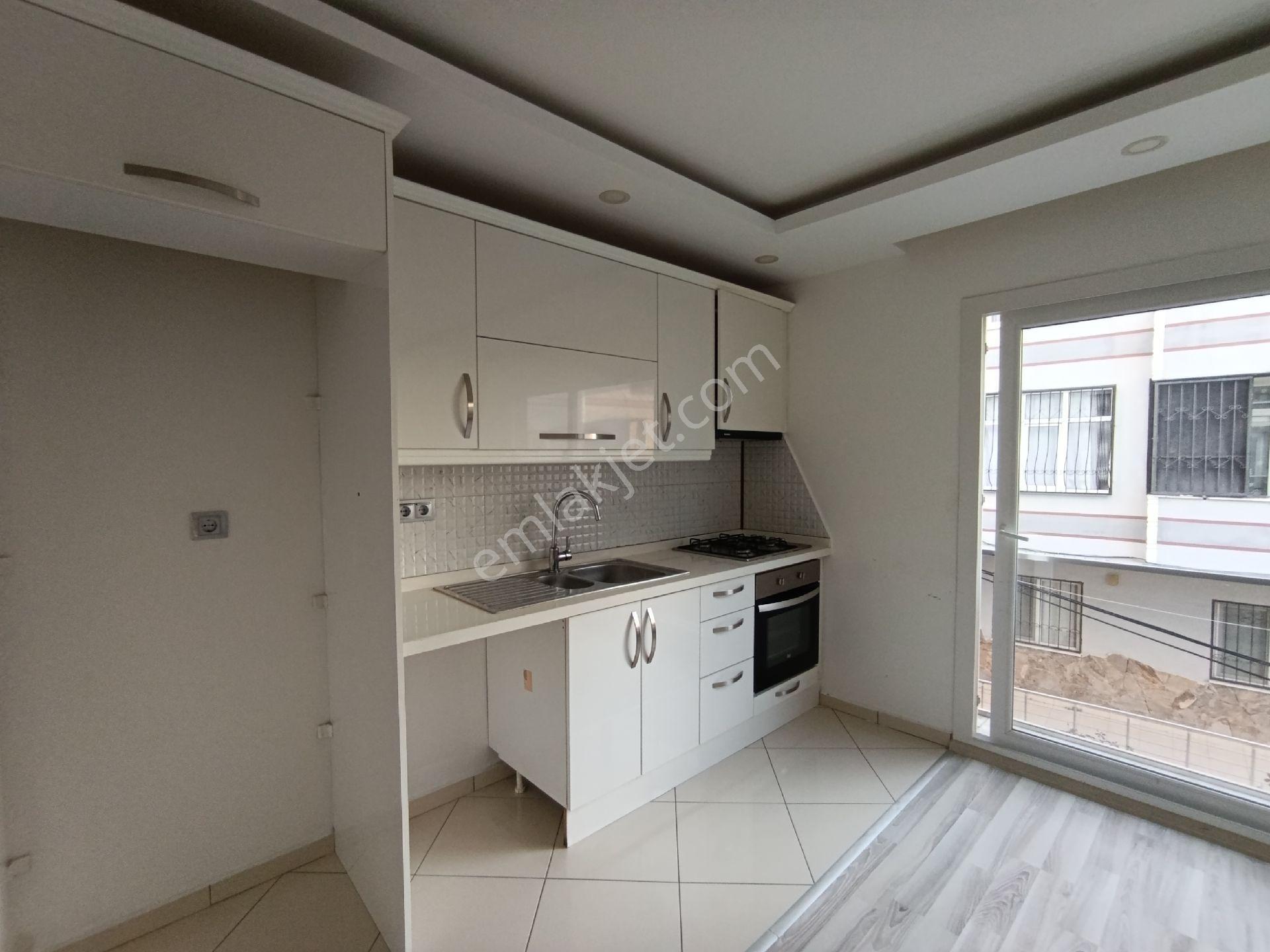 Kuşadası Değirmendere'de Havuzlu Site İçinde 1+1 Kiralık Daire - Görsel 9