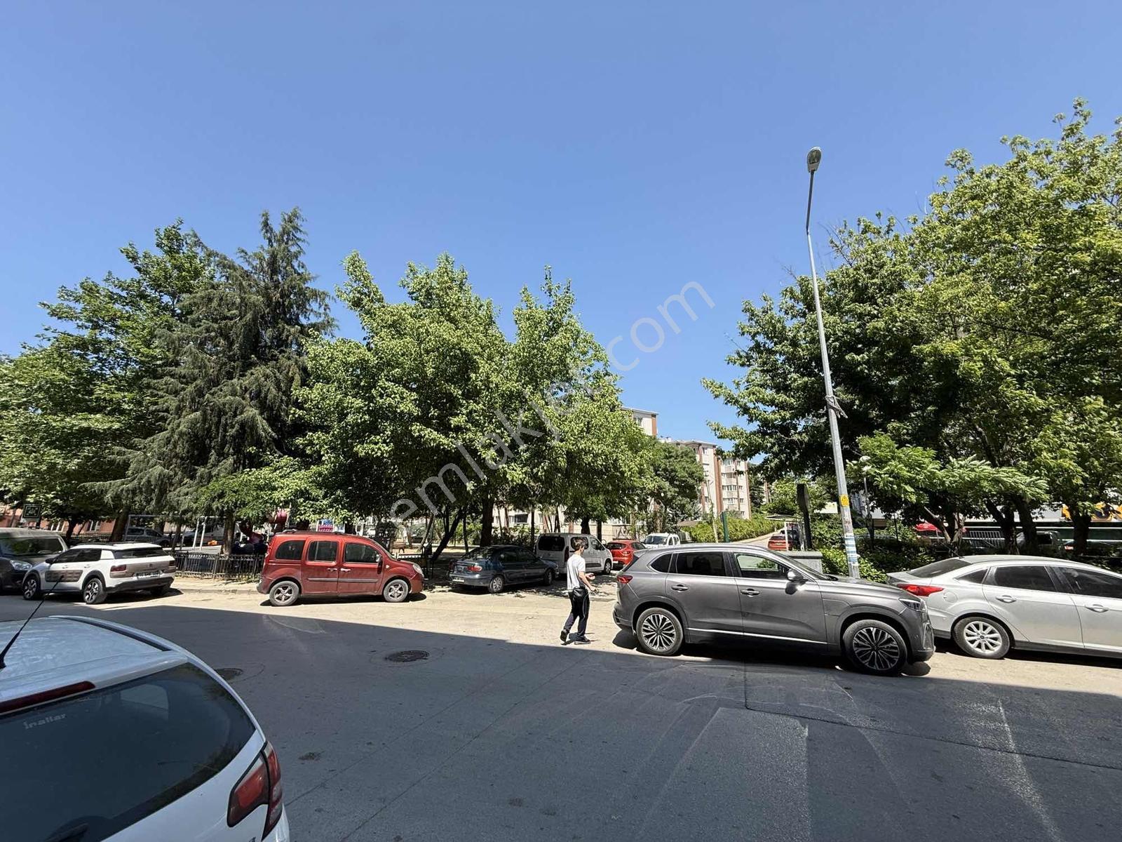 Akram'dan Geçit'de Cadde Üzeri Dükkan - Görsel 2