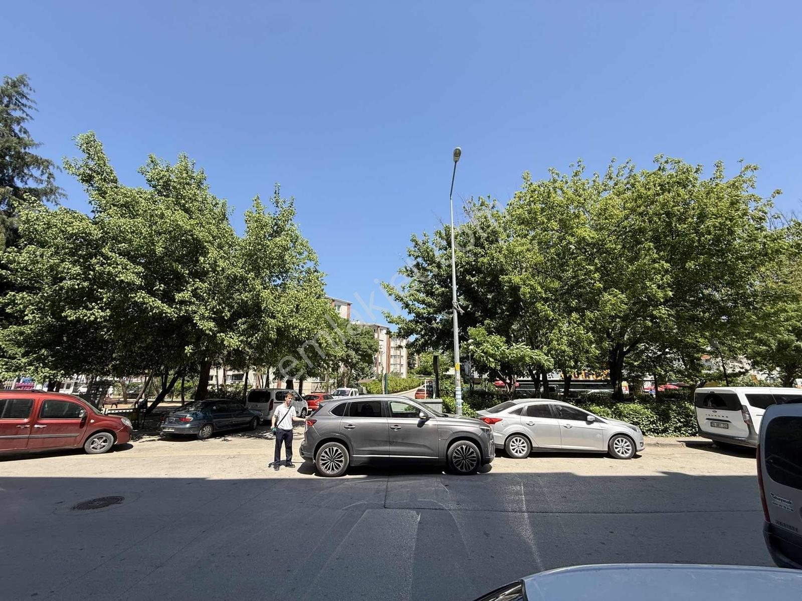 Akram'dan Geçit'de Cadde Üzeri Dükkan - Görsel 5