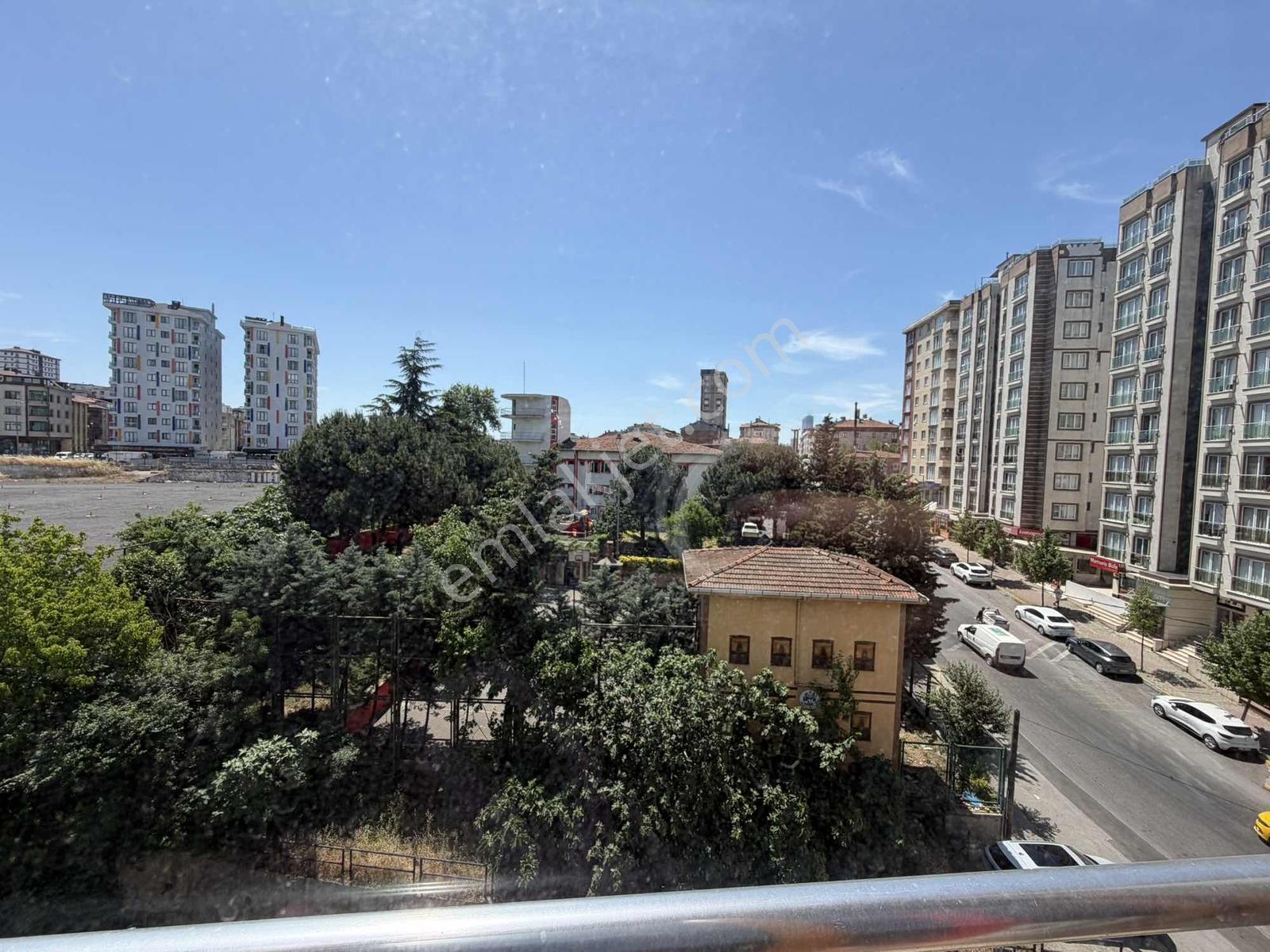 F-l Emlaktan Çakmak İtfaiye Yanı Hisar Palace 3+1 4.kat Önü Açık - Görsel 20