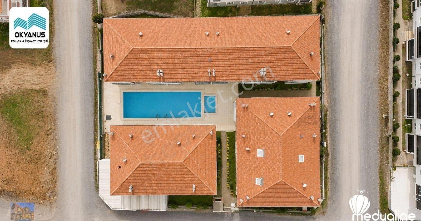 Karasu'da Havuzlu Sitede Eşyalı 1+1 Daire Fırsatı - Görsel 23
