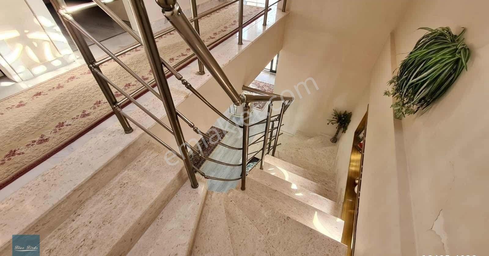 Soğucakta Denize Yürüme Mesafesi Özel Mülk Tek Villa - Görsel 11