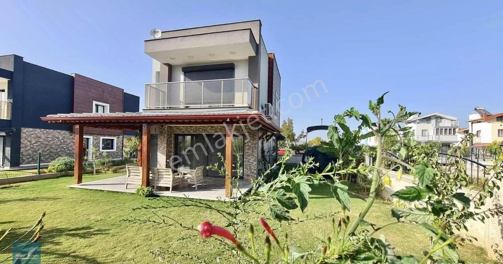 Soğucakta Denize Yürüme Mesafesi Özel Mülk Tek Villa - Görsel 26