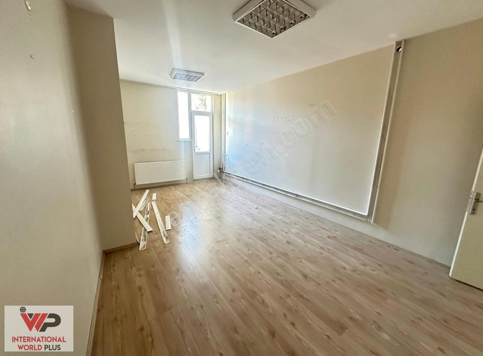 Pendik Dumlupınar'da Ankara Cad. Üzerinde 420 M² Kiralık İşyeri - Görsel 3
