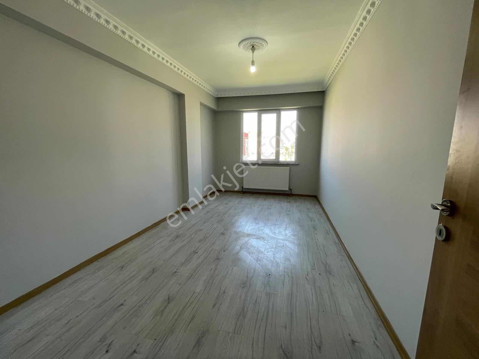Kabal'dan Merkezi Konumda 2+1 Kapalı Cam Balkon | Net 100 M2 - Görsel 7