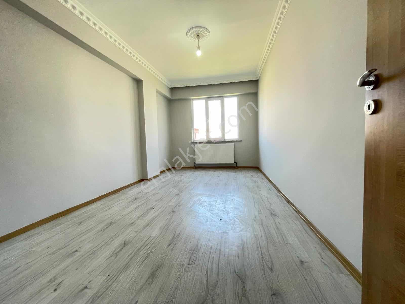 Kabal'dan Merkezi Konumda 2+1 Kapalı Cam Balkon | Net 100 M2 - Görsel 16