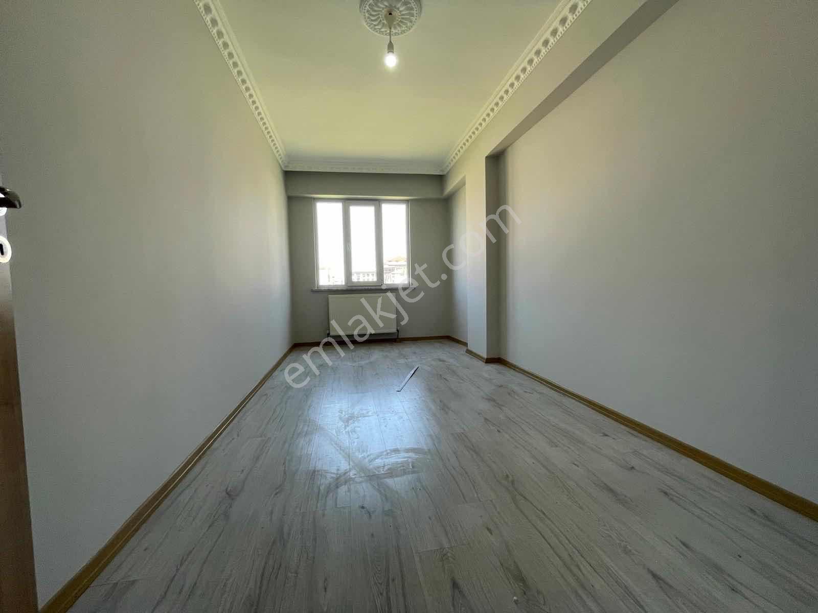 Kabal'dan Merkezi Konumda 2+1 Kapalı Cam Balkon | Net 100 M2 - Görsel 15