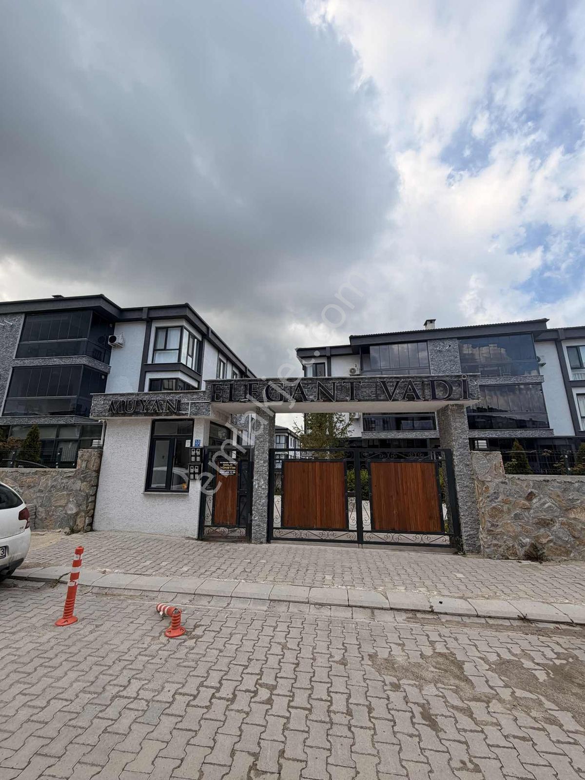 Dream Life'dan Kiracılı Havuzlu Arakat 2+1 Fırsatı Elegant Vadi - Görsel 14