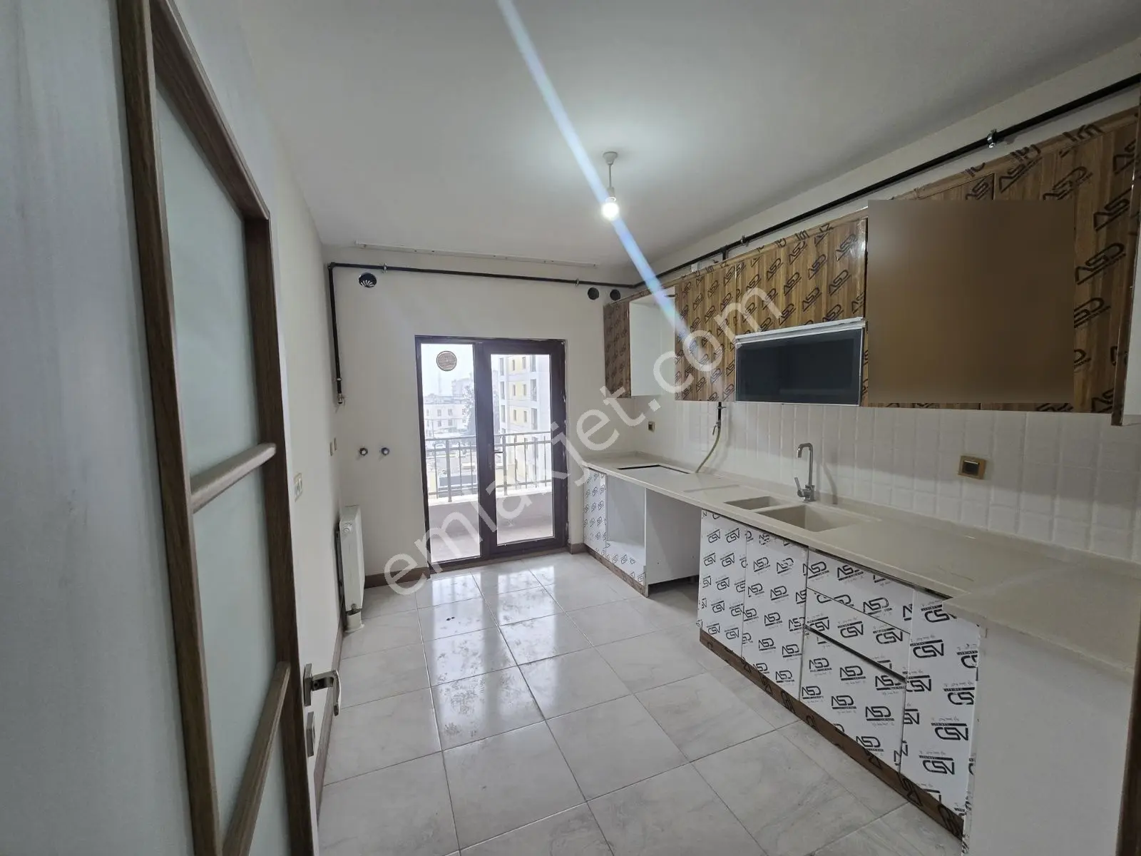 Azger Emlaktan Yenişehir Tokide Kiralık 3+1 Daire