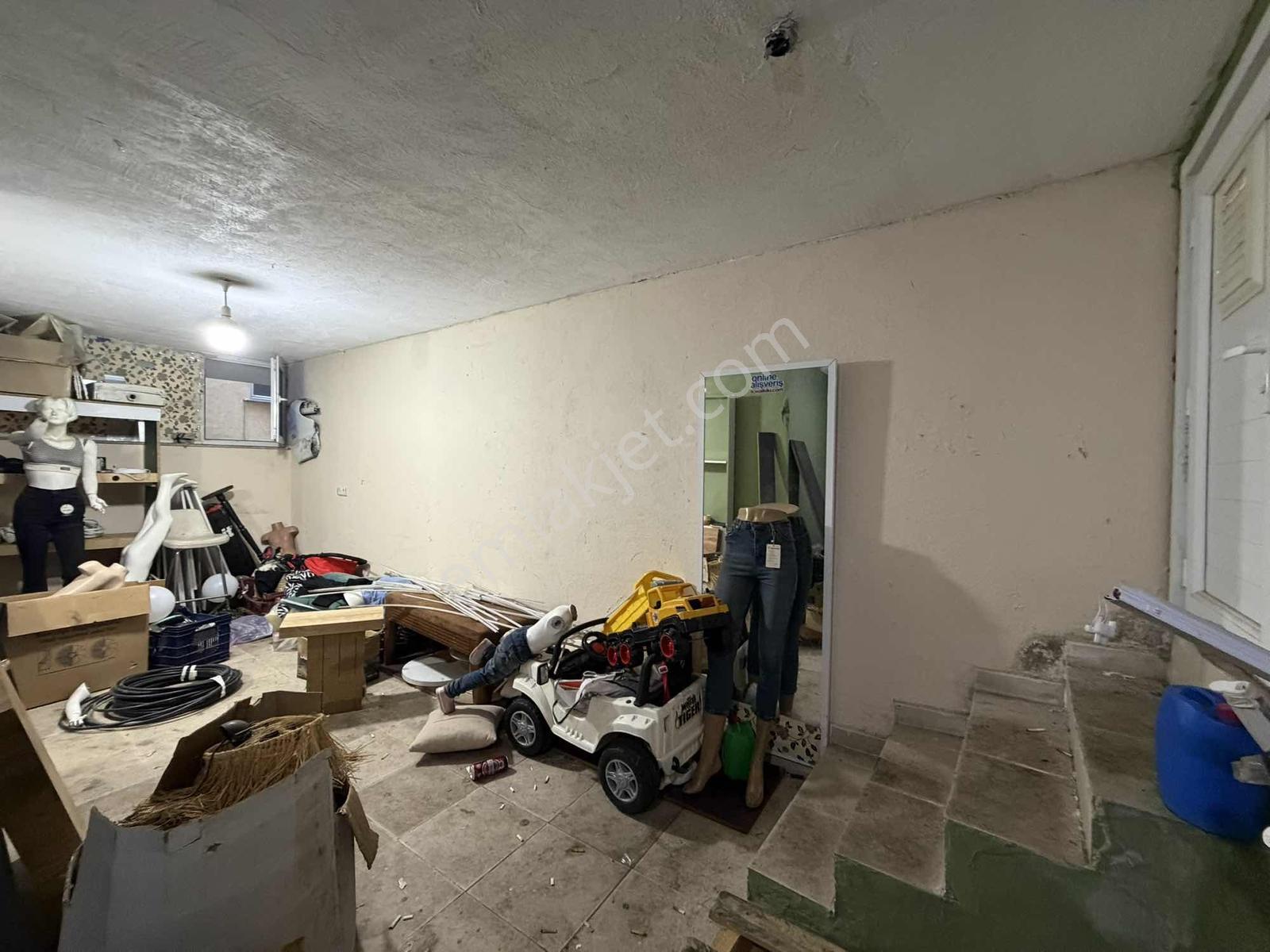 Esenyurt Atalay Caddesi 130m2 Cadde Üzeri Satılık Depolu Dükkan - Görsel 10